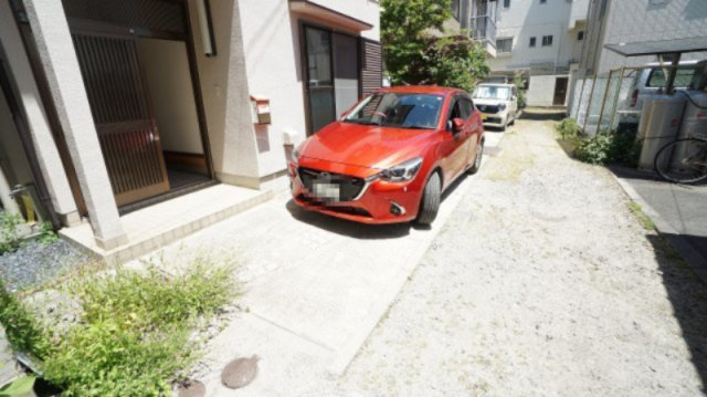 軽～小型車が駐車できます