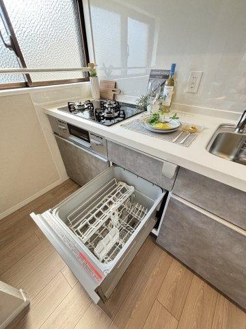 【食器洗い乾燥機】食後の片付けをサポートする便利な設備