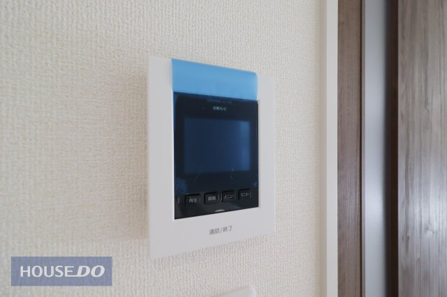 【TVインターホン】録画機能付きで、防犯上はもちろん、お届け物などの把握にも便利。