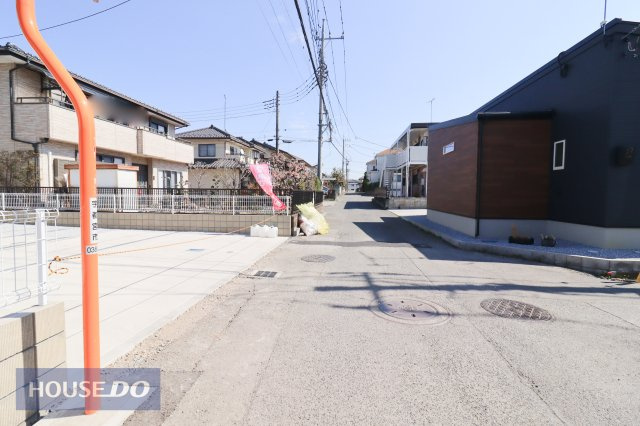 【前面道路】周辺環境は大切な要素。道幅や駐車など、ご確認ください。