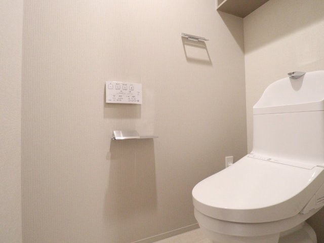 【トイレ】温水洗浄便座で365日快適にお過ごしいただけます☆