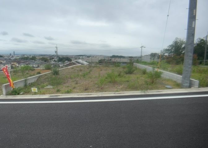 最寄り駅が近いなどの交通アクセスが良い土地だと暮らしやすいですよね。通勤・通学の観点から土地を選ぶことも大切です！自身や家族のライフワークからあったの物件を探しましょう！当社営業がお力になります！