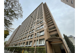 中津リバーサイドコーポD棟　中津小学校区の外観