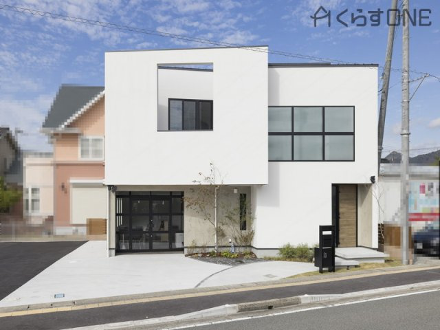 外観：328000625094