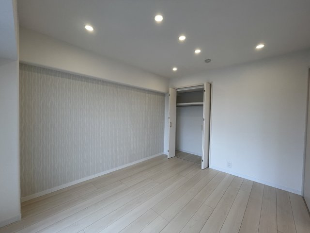 シンプルな洋室は、幅広い用途でお使いいただけます。　