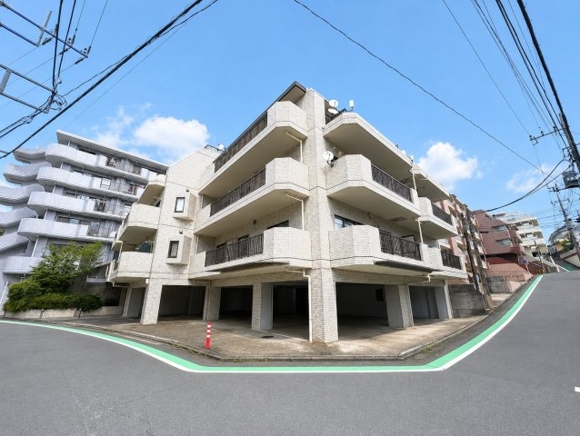 ◆前面道路も幅員があり車の運転も安心！前面道路は閑静な住宅地。車通りの少ない道路です。お子様にも安心です。