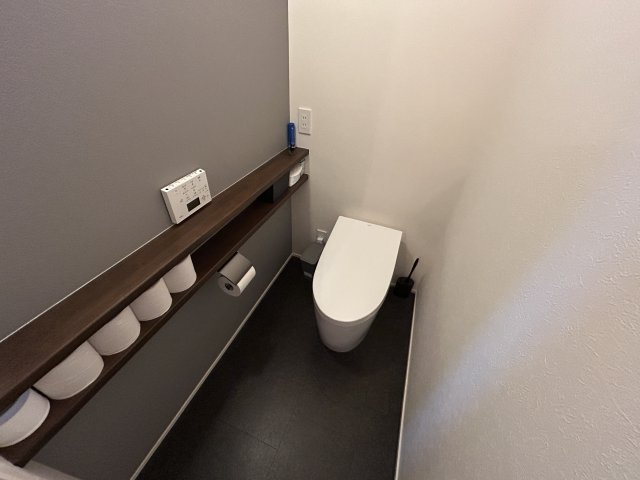 清潔感のあるトイレです