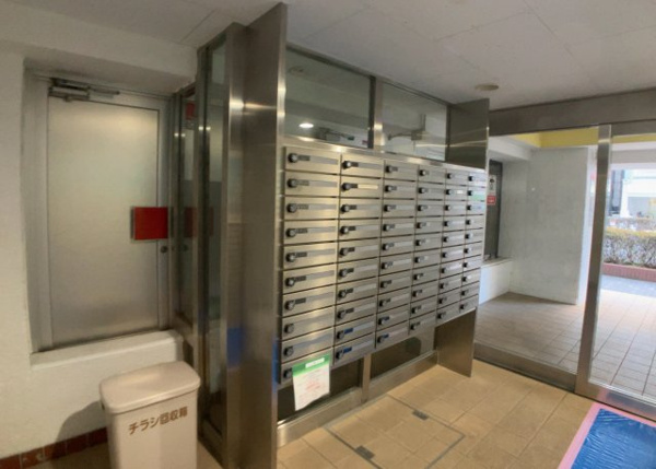 八王子ローヤルマンションの郵便受け