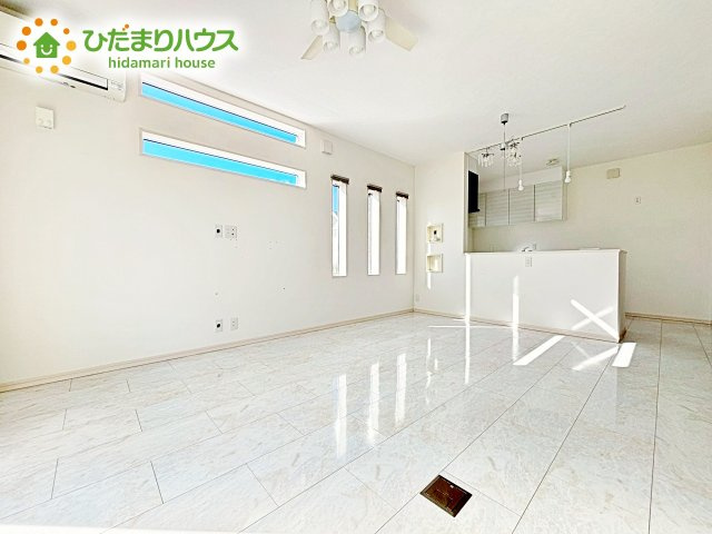 リビング階段は家族が出かける様子、帰ってくるのが自然とわかり、声をかけやすいです。