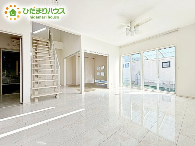 開放感のあるLDKを確保！家族が集まるリビングはゆったり過ごしリフレッシュする場として居心地の良い空間にしたいですね。
