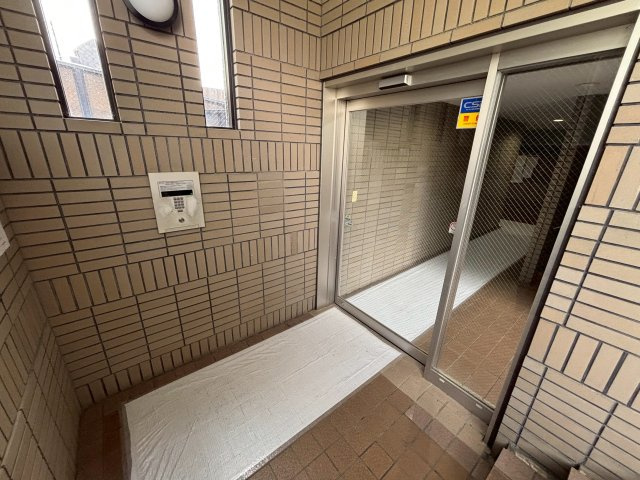 エントランスも綺麗です♪