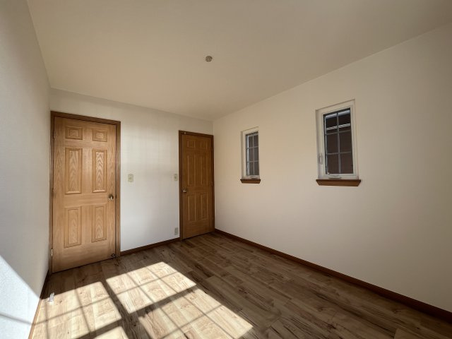 2階、約6帖洋室