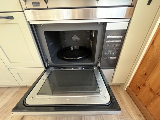 キッチン下にはガスレンジオーブン