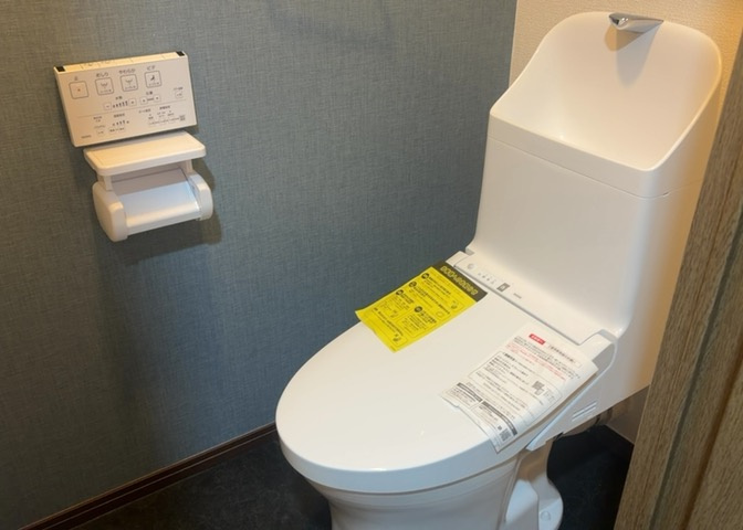 トイレは大きさや形、機能、抗菌性などが異なる多種多彩なタイプが各メーカーから出ています。それぞれに良さがあるため、事前にどういったタイプのトイレがいいのかをご家庭内で決めて、内見に行くといいでしょう。