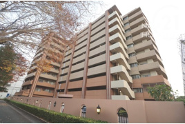 レクセルマンション福生第２の外観