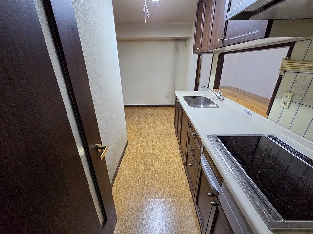 キッチンでお料理をお楽しみください