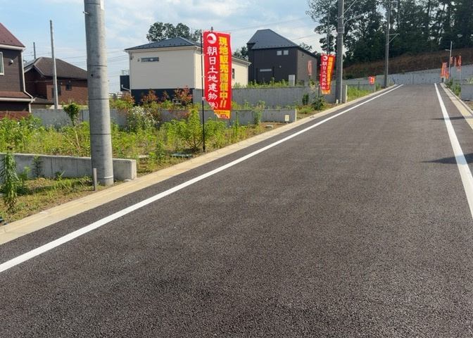 土地探しをしていると都市計画区域という言葉を目にすると思います。法律によって、都道府県知事や国土交通大臣が指定するエリアのことを指しており、都市計画区域は市街化区域と市街化調整区域に分けられています。