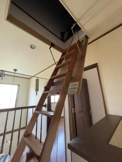 小屋裏収納あり