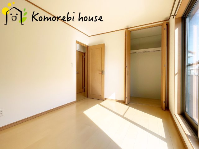 広々とした洋室です