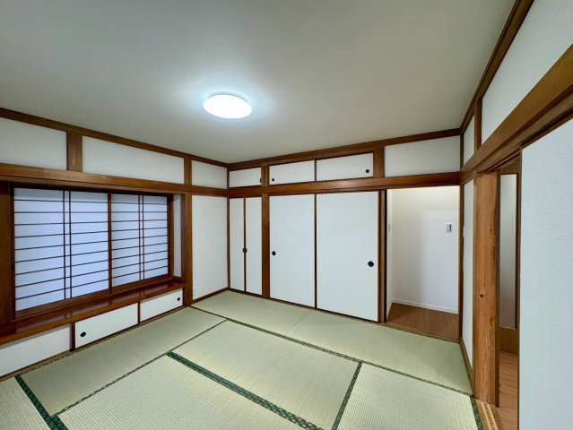 ■新規内外装リフォーム　約7.7帖