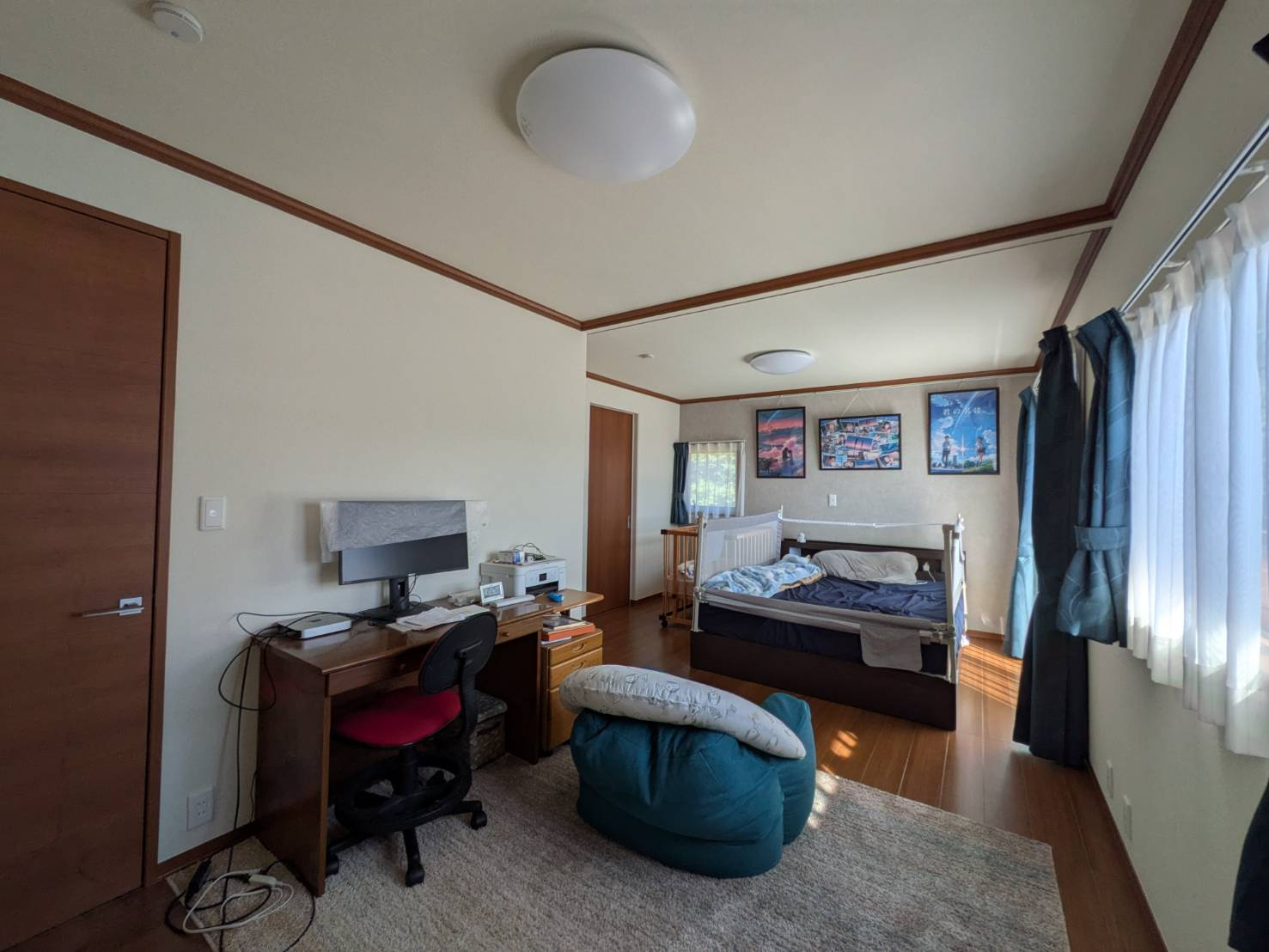 明るい洋室です