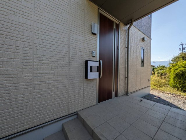 シンプルで使いやすい玄関です