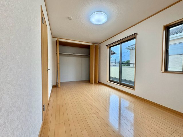 7.5帖　広い寝室でゆっくり過ごせます