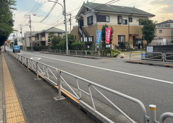 人が暮らすうえで日光は大切な要素となります。日当たりの良さは譲れないポイントですね。併せて近くに大きな建築物の建築予定がないか、あるいはそれが可能な土地が近くにないか事前に確認することもお勧めします。