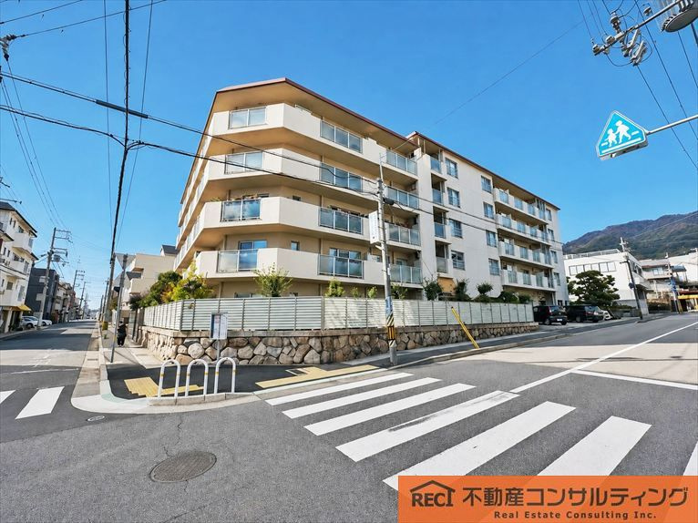 外観：328000665400
