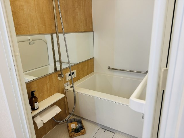 ～新規交換したキレイなバスルーム　気持ち良く湯船に浸かる事が出来ます～