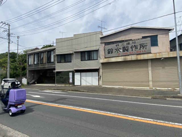 道路との高低差なし