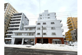 シャンボール南12条の外観