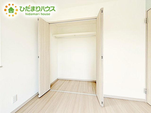 クローゼットタイプの収納は荷物がどこにあるかすぐに見つかります！
