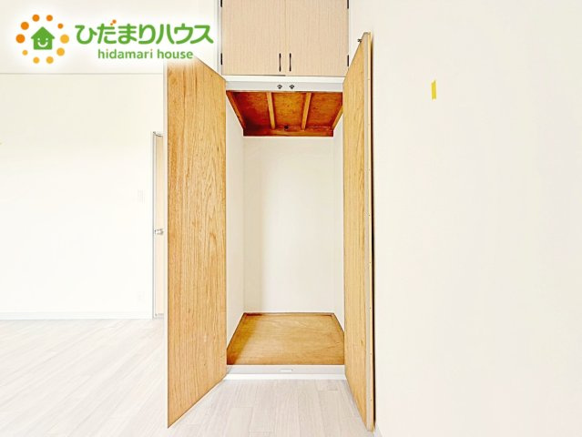 収納があれば物を整理整頓しやすく、部屋が常にすっきりとした状態を保てます。