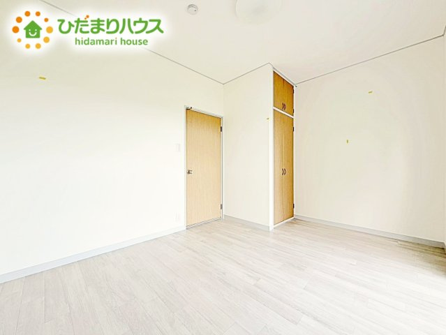 広さはお子様の勉強部屋にも適した広さ！　勉強机や本棚などの家具を置いてもフリースペースも確保することができます。