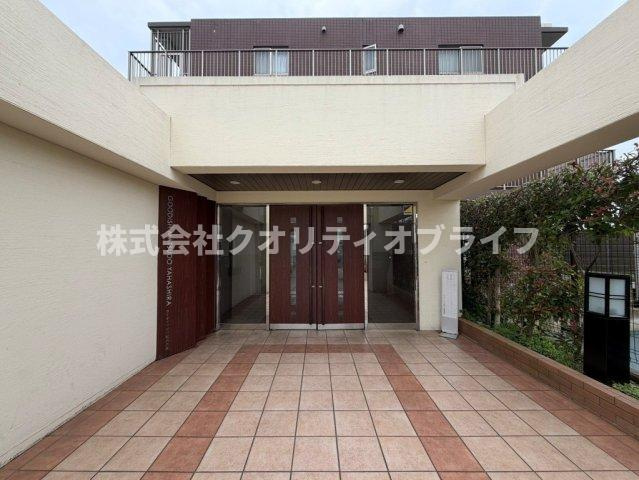 毎日通るエントランスはきれいに管理されています