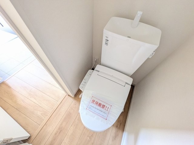 ～暖房温水洗浄機能付きトイレ　冬場は特に嬉しい機能ですね～