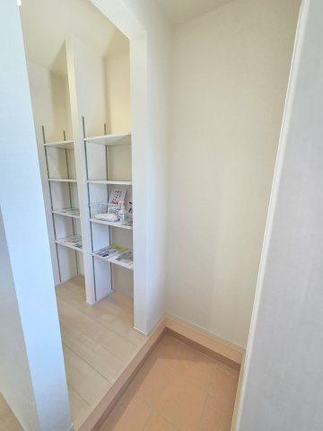 新築　伊勢崎市東小保方町第2　6号棟　Livele　Garden.S