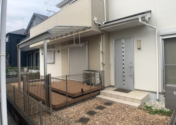 木造2階建て、建物面積99.77平米（30.18坪）の中古一戸建てです。上壱分方小学校まで徒歩13分（978m）の立地にあり、子育て世代にも適した環境です。即引渡しが可能なお住まいとなっております。