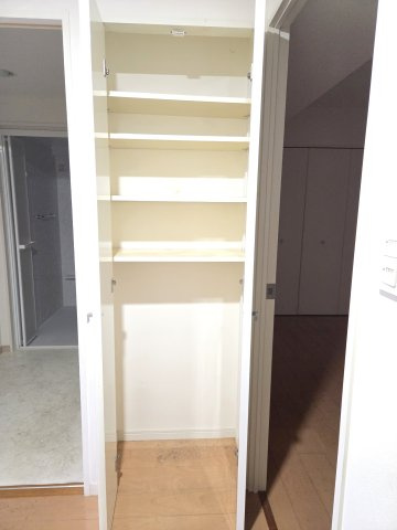 廊下収納