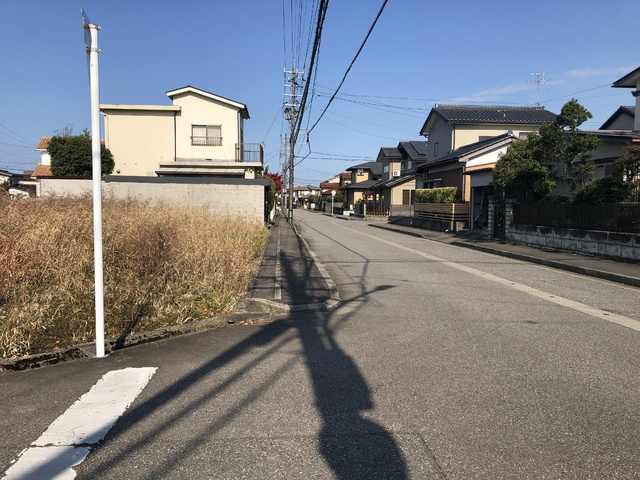 東側道路