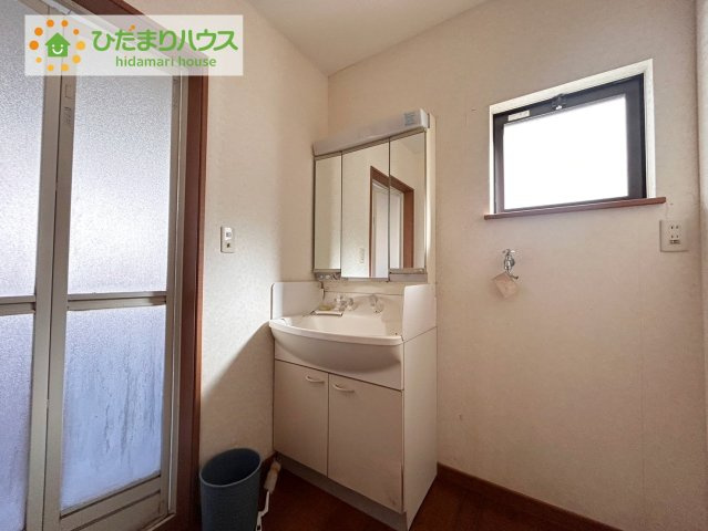 シンプルで使い勝手の良い独立洗面台！