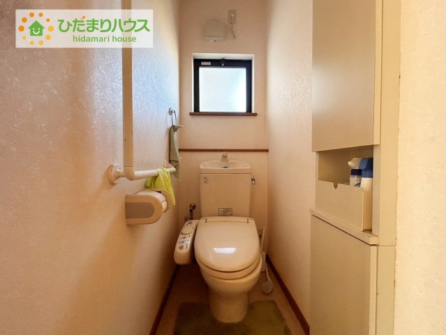 1・2階にトイレあり。階段を降りなくてもいいので、高齢者の方も優しい☆彡