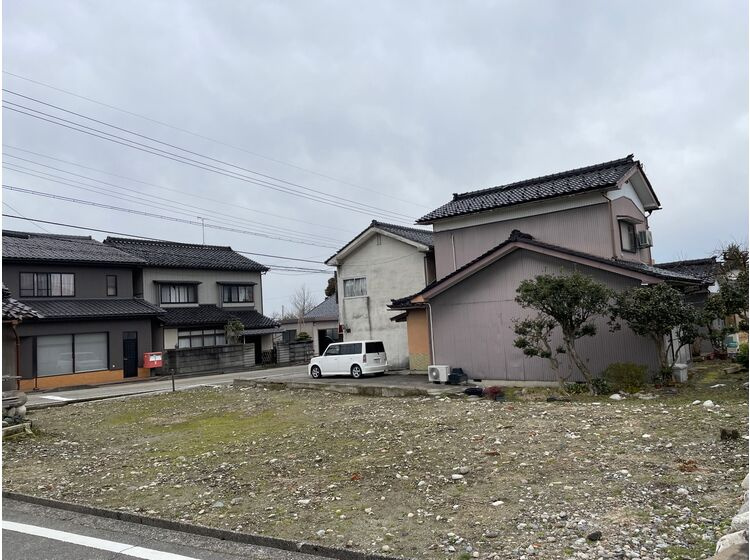 現地