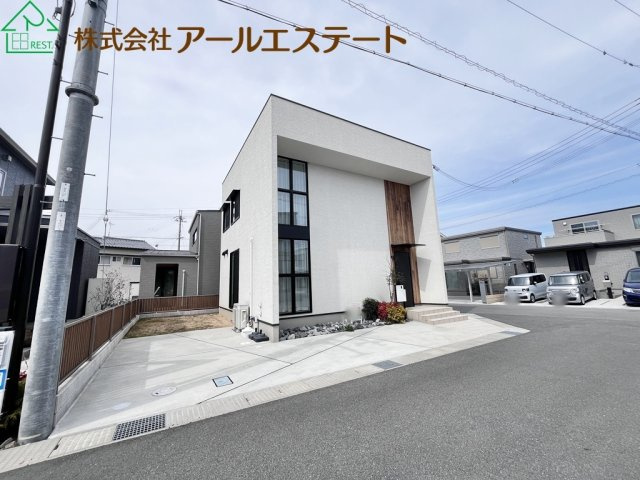 外観：328000611903