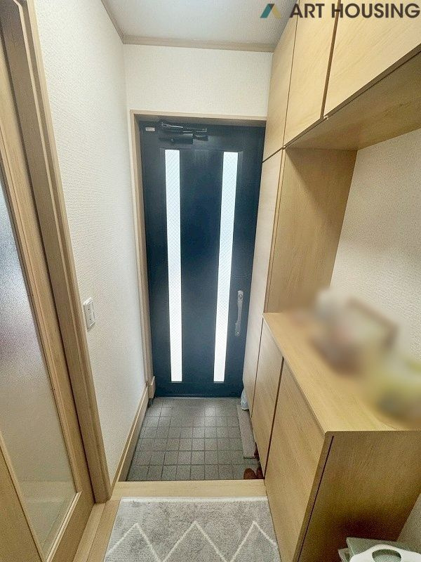毎日通る玄関はこちらです