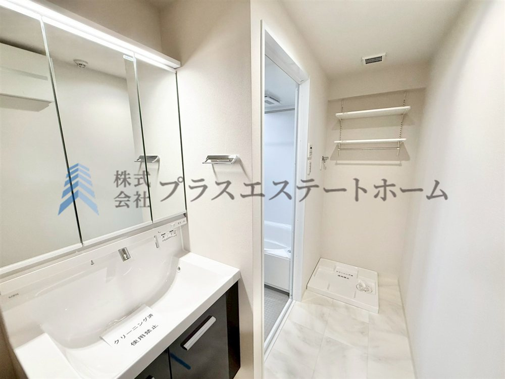 大型洗面器は、洗顔・洗髪はもちろん、つけ置き洗いなどにも便利です♪
