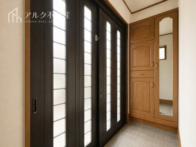 玄関　※AIによる荷物消去を行っております。