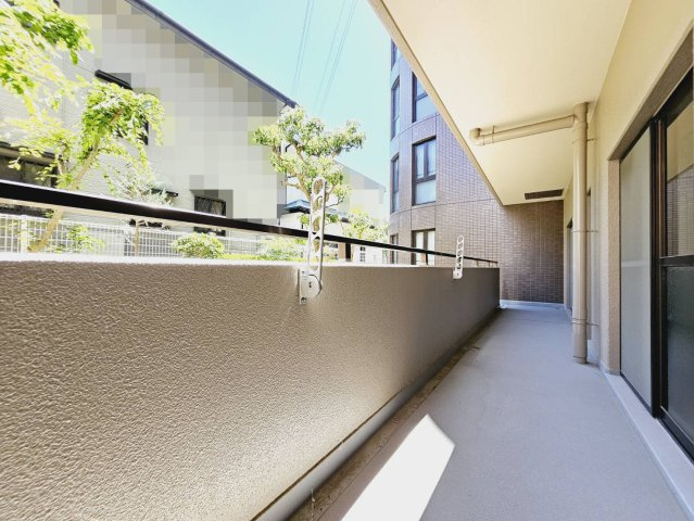 ■広～いバルコニー■物干しフックあり