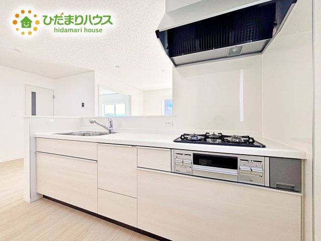 ご夫婦やお子様と料理をする時間が楽しくなる使い勝手の良いキッチンです(^^)/
